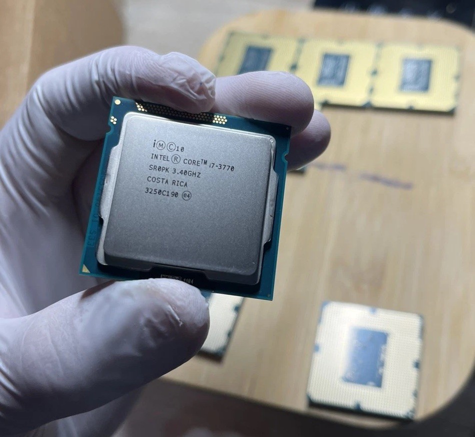 Intel Core i7-3770 LGA1155 CPU + Cooler