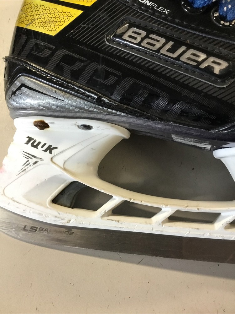 Bauer 3S Hockey Skates Sz 2
