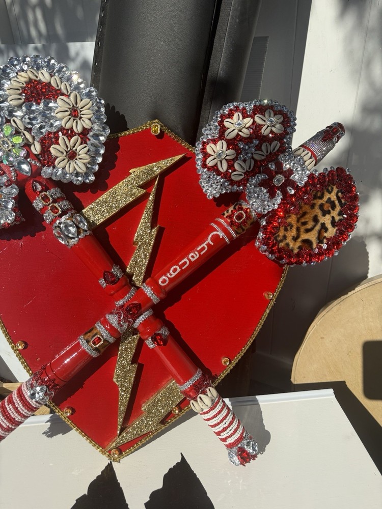 Hachas Decoradas Para Chango