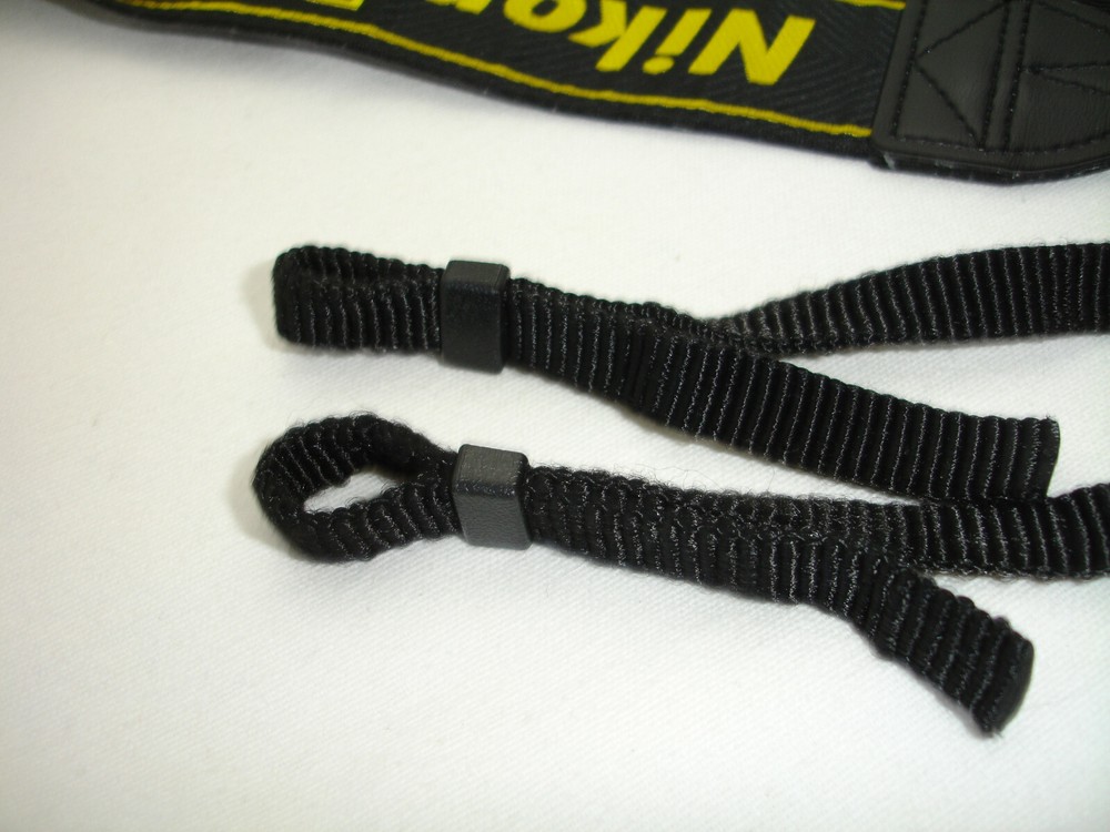 NIKON D610 CAMERA NECK STRAP , AN-DC10 Genuine