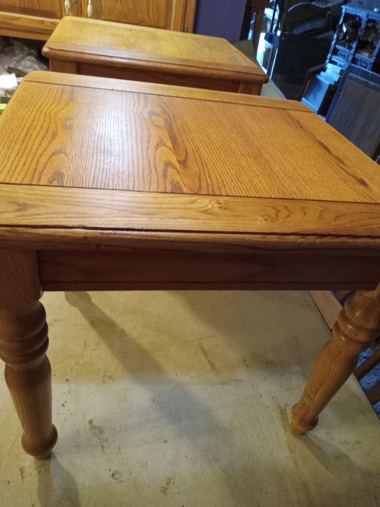 Oak End Table / Side Table (ET659)
