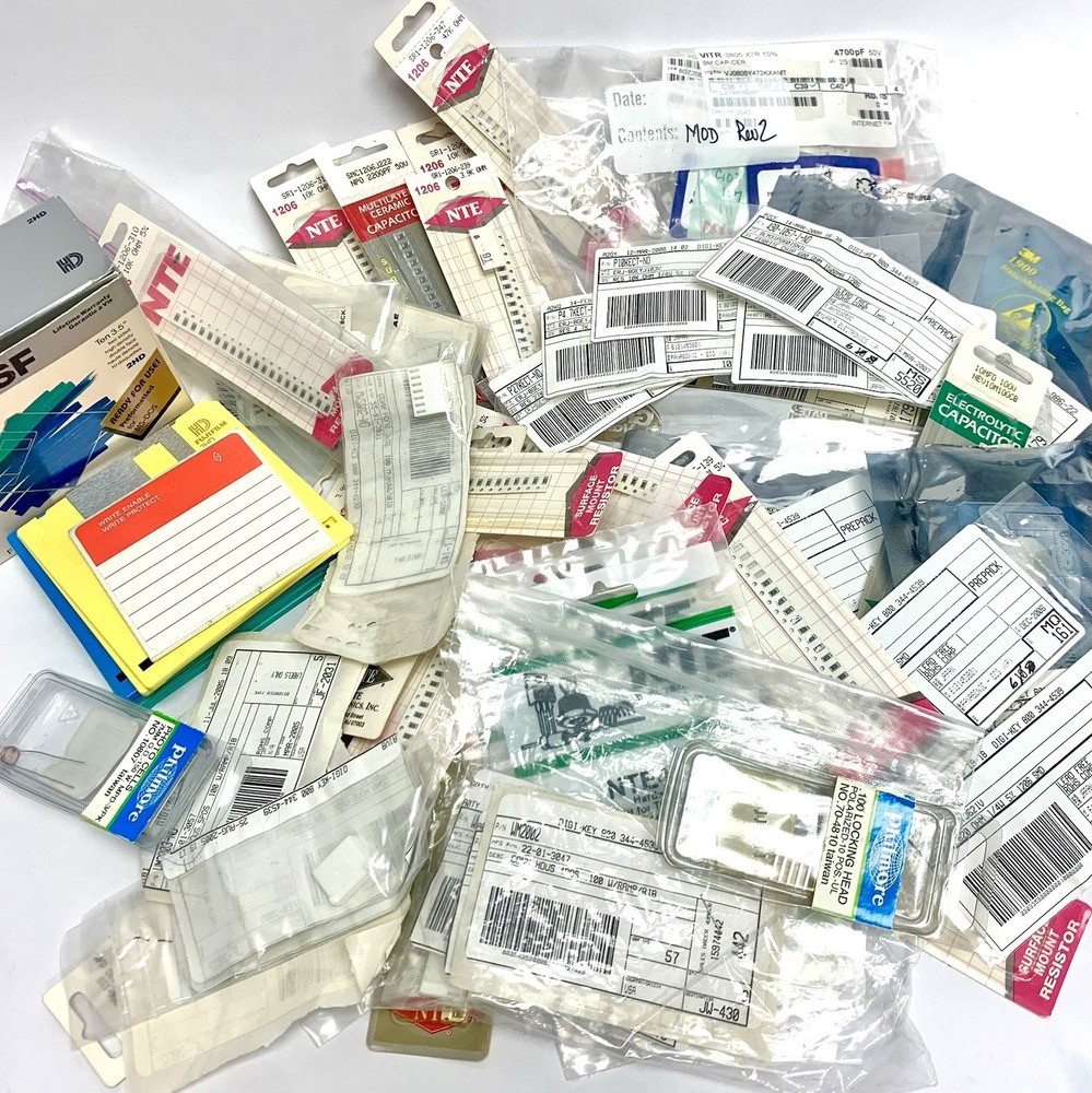 Large Variety Resistors Capacitors & Misc *70+ Items*