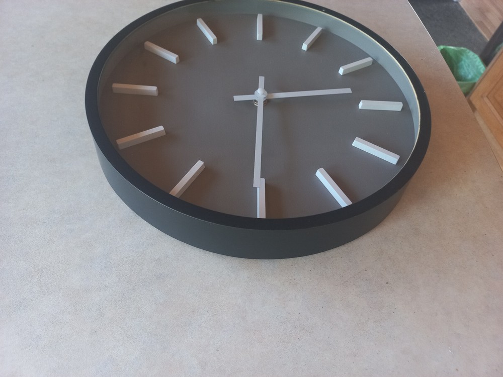 WALL CLOCK - Grey/Black 30x30x4 cm Quartz timing