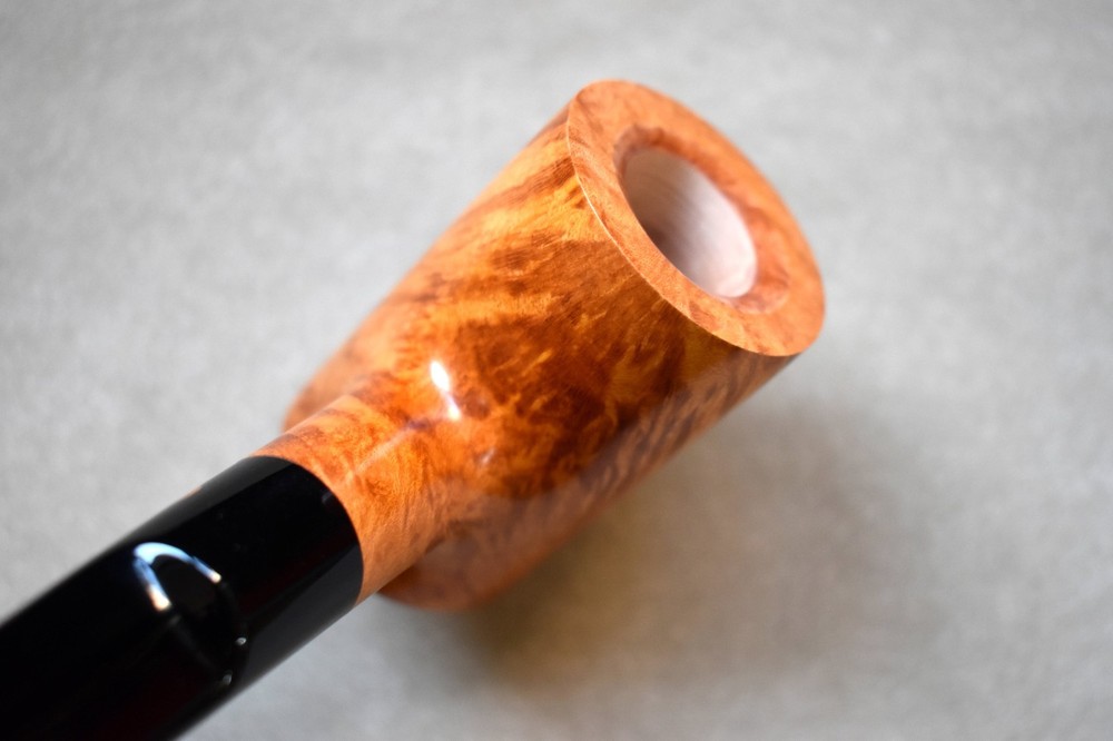 Moretti Pipe Yellow Contrast Poker Freehand