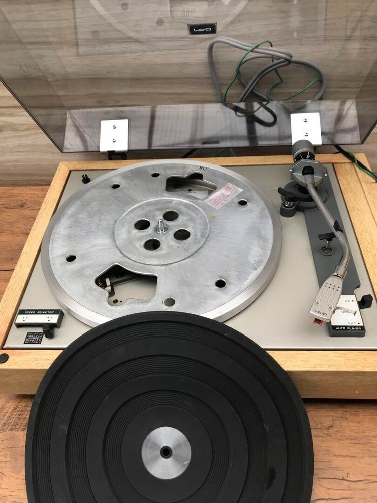 Hitachi Lo-D Record Player Turntable PS-10 Working Condition Used