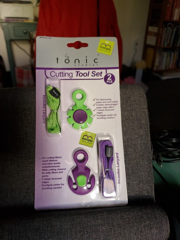 Tonic  Studios  Cutting Tool Set