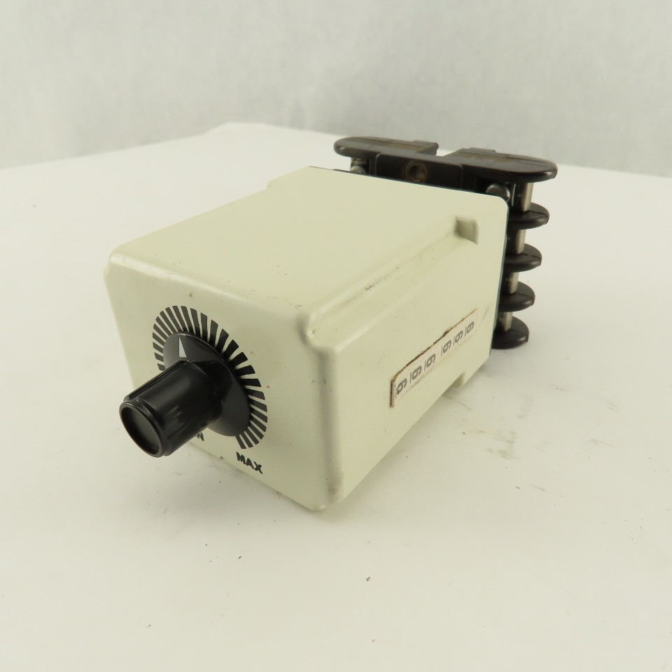 Square D Class 9050 JCK-14 On Delay Timing Relay 1.2-120 Sec With Socket Base