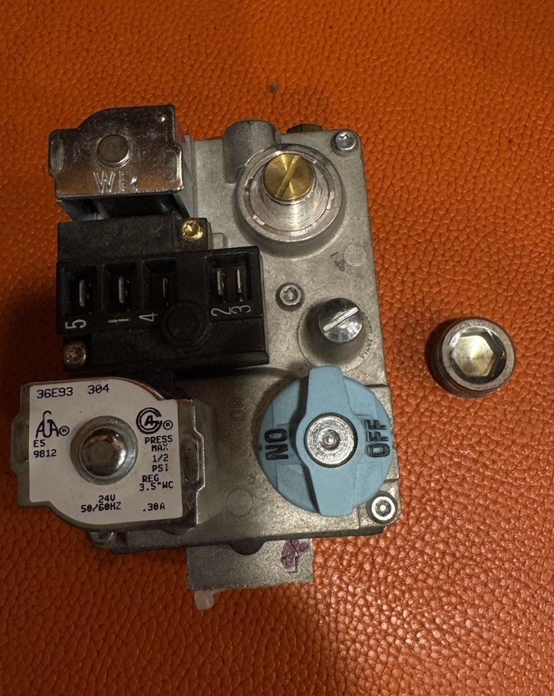 White Rodgers Gas Valve 36E93-304