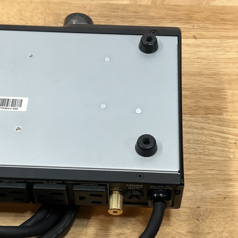 Panamax M4300-PM/9 Outlet Power Line Conditioner & Surge Protector/Tested
