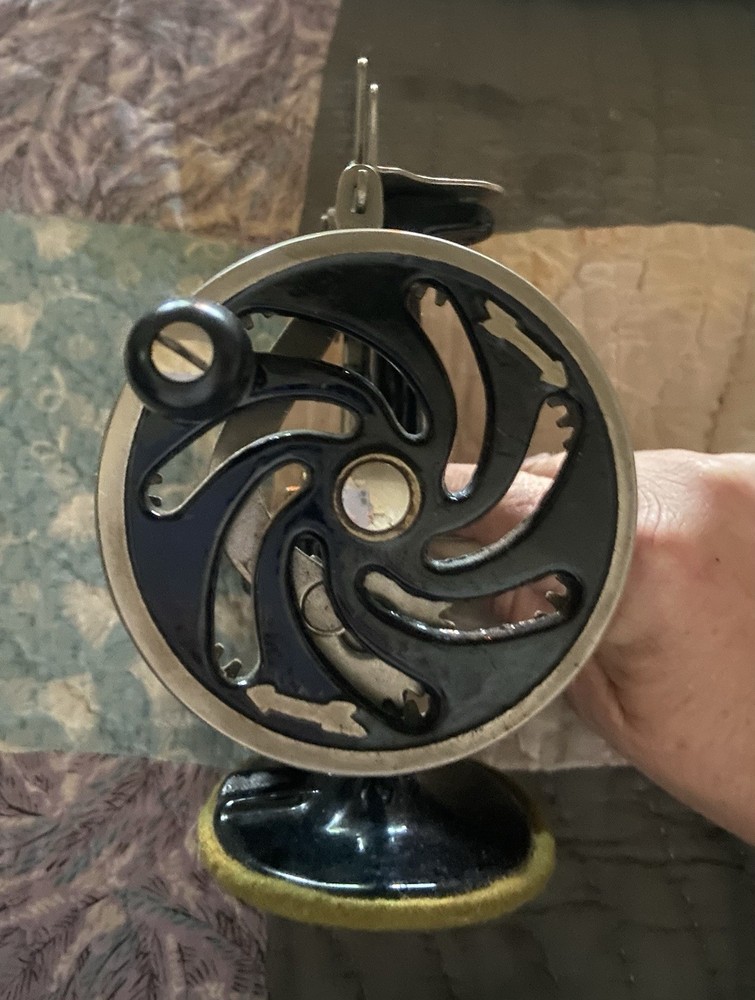 Vintage Singer Model. 20 Sewhandy - Fully functional