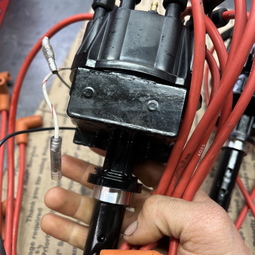 Mercruiser thunderbolt IV distributors (2)