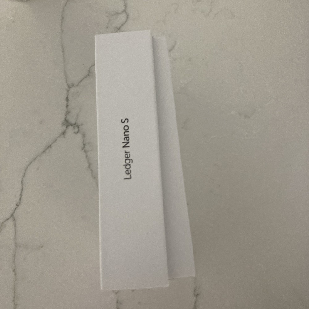 Ledger Nano S Cryptocurrency Hardware Wallet
