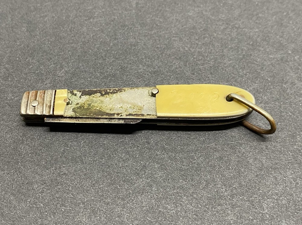 Mid Century Unbranded Pocket Knife Single Blade