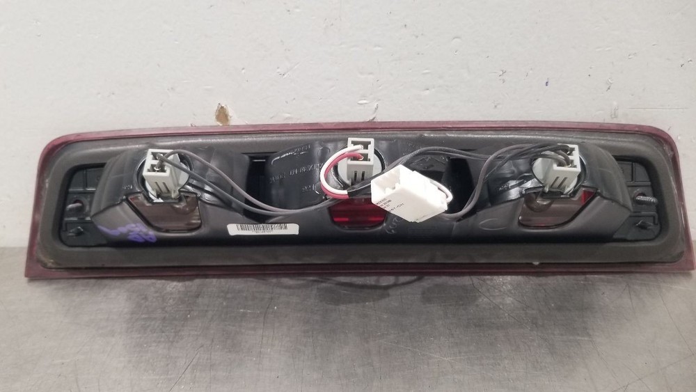 23 DODGE RAM 2500 HIGH MOUNTED STOP LIGHT INCANDESCENT