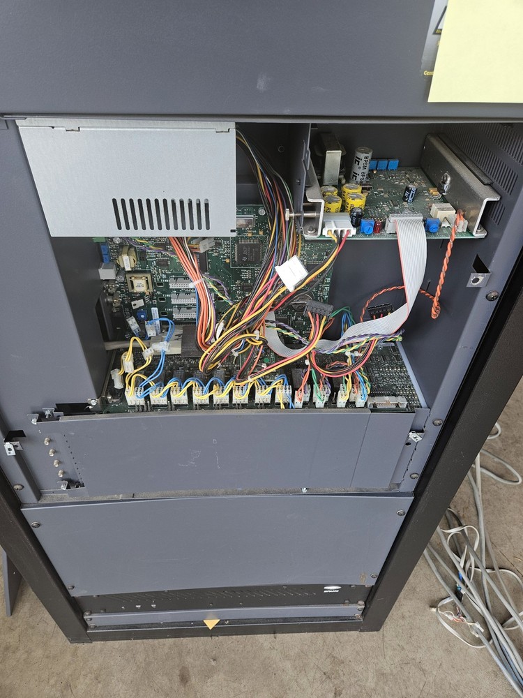 Rauland Borg ICSDTD Telecenter Intercom Desk Module P8