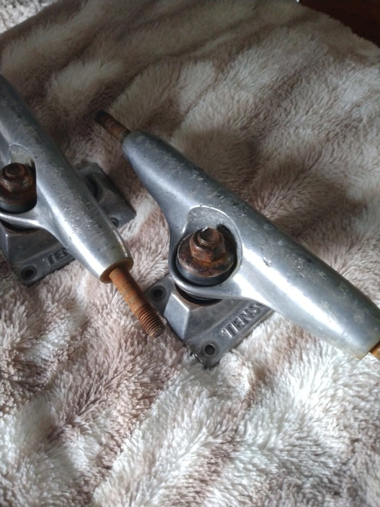 5.0" Tensor Alloy Trucks and hardware