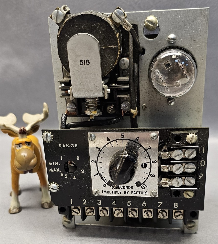 Cutler Hammer 13522ED9 Timer 0-10 Seconds Range 1-6