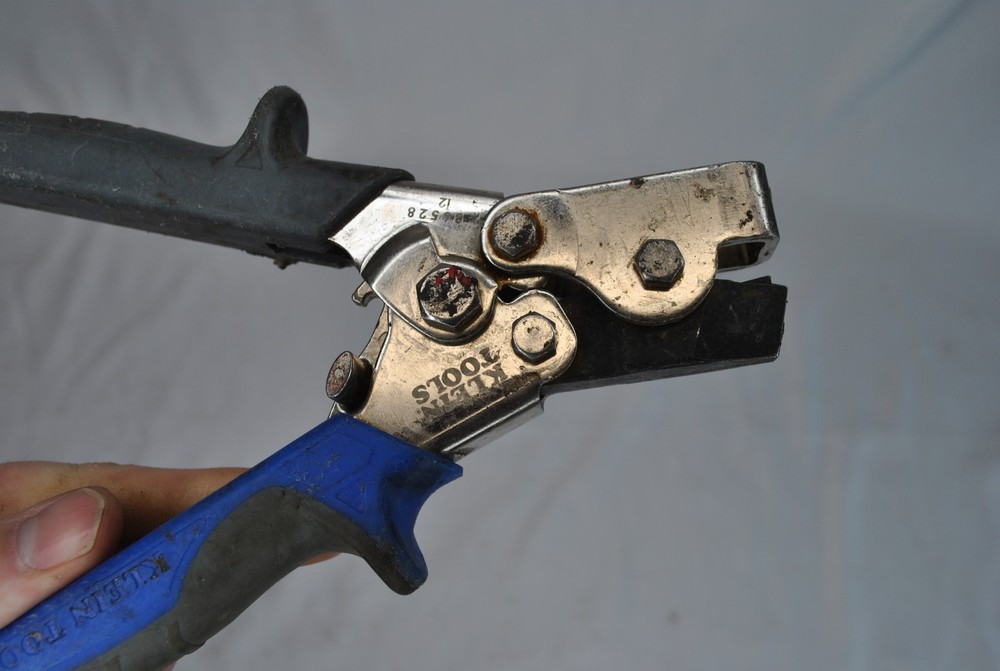 Klein Tools 86528 Snap Lock Punch