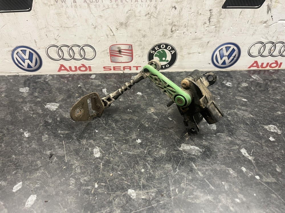 2019 Seat Ateca  - Headlight Level Sensor - 5Q0 512 521 H