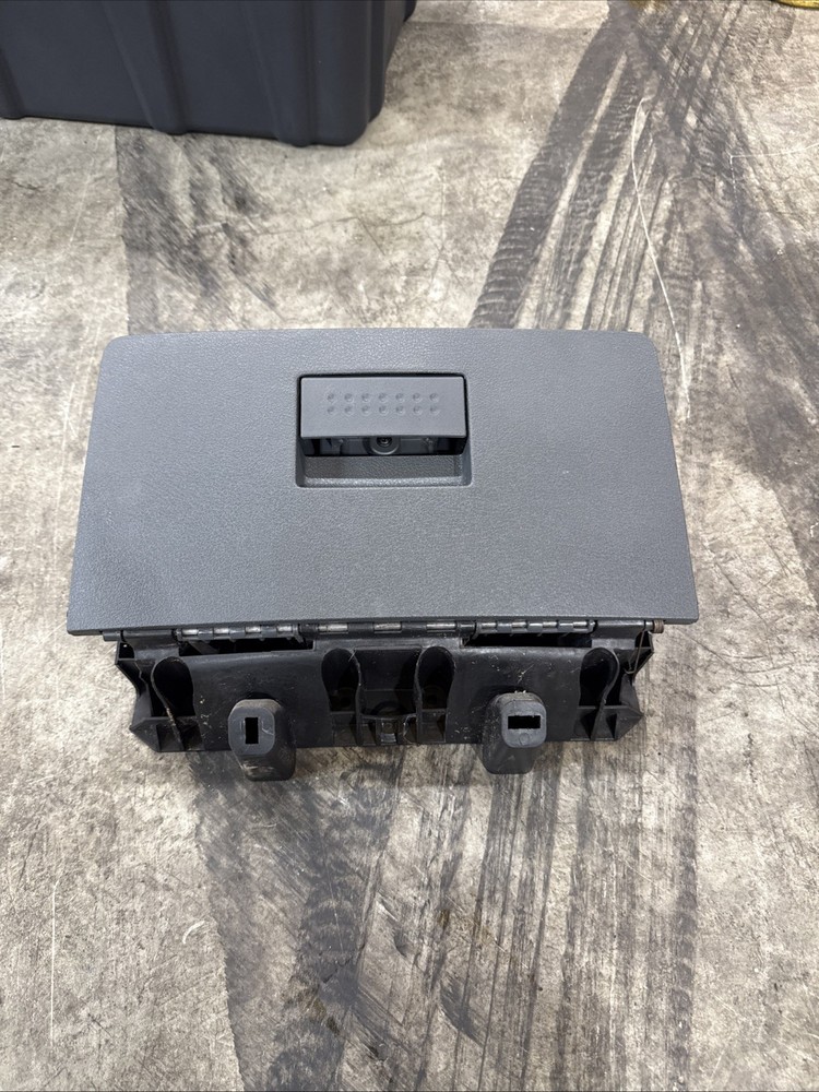 2006-2008 Dodge Ram 1500 2500 Fold Down Dash Mounted Cup Holder Cupholder OEM