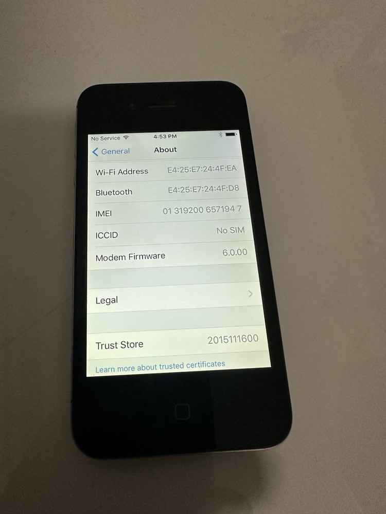 Apple iPhone 4s - 16 GB - Black (Unlocked)