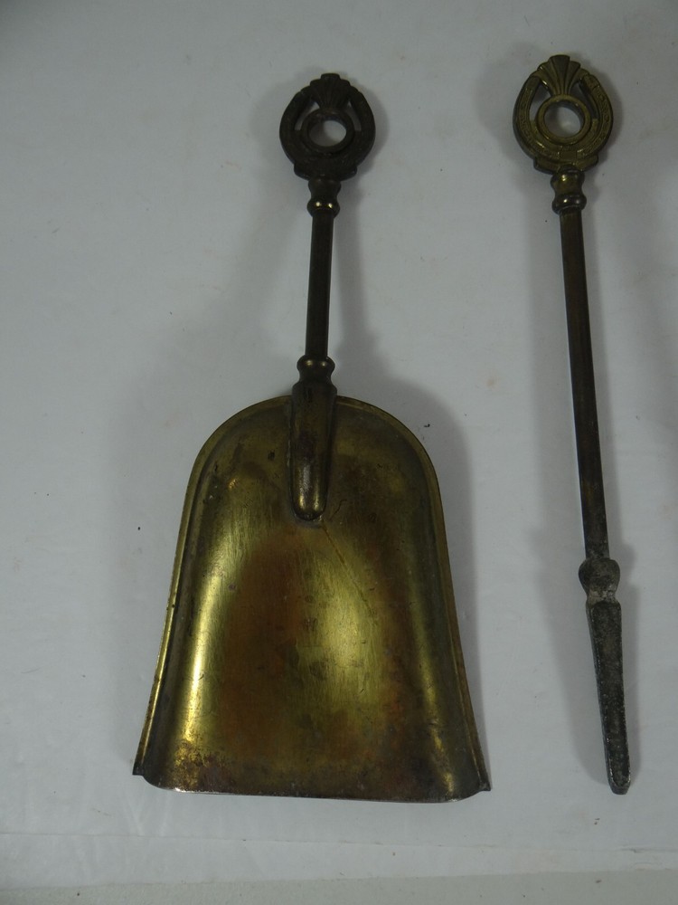 Vintage Ianthe Horseshoe Small Mini Fireplace Tool Set England 4 Tools Brass
