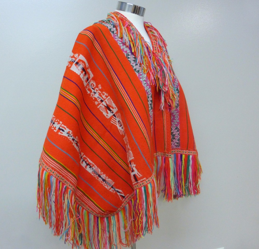 Peruvian Andean Original Paqos Poncho