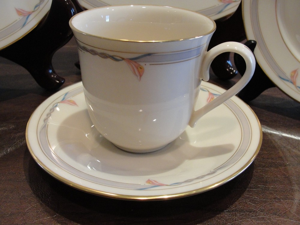 LENOX GRAMERCY 4 5-PIECE PLACE SETTINGS