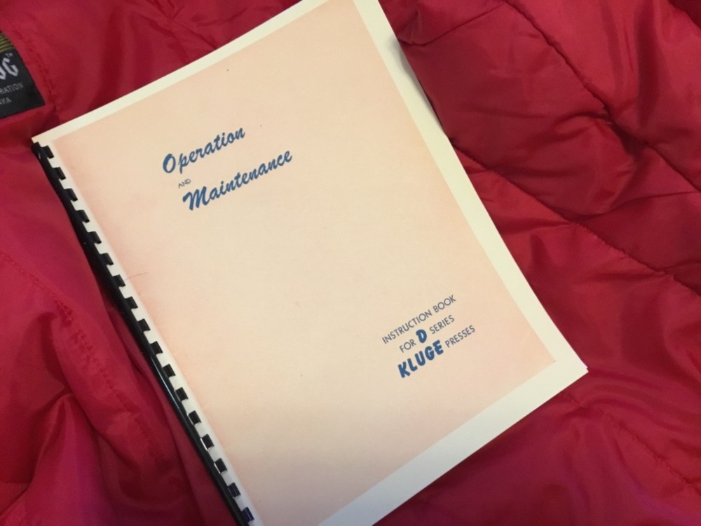 OPERATING MANUAL & INSTRUCTIONS FOR KLUGE MODEL D SERIES  LETTEPRESS