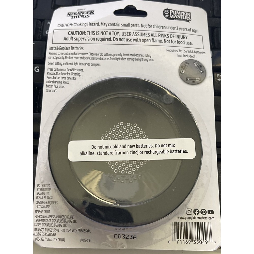 NEW - Netflix Stranger Things - Color Changing Light