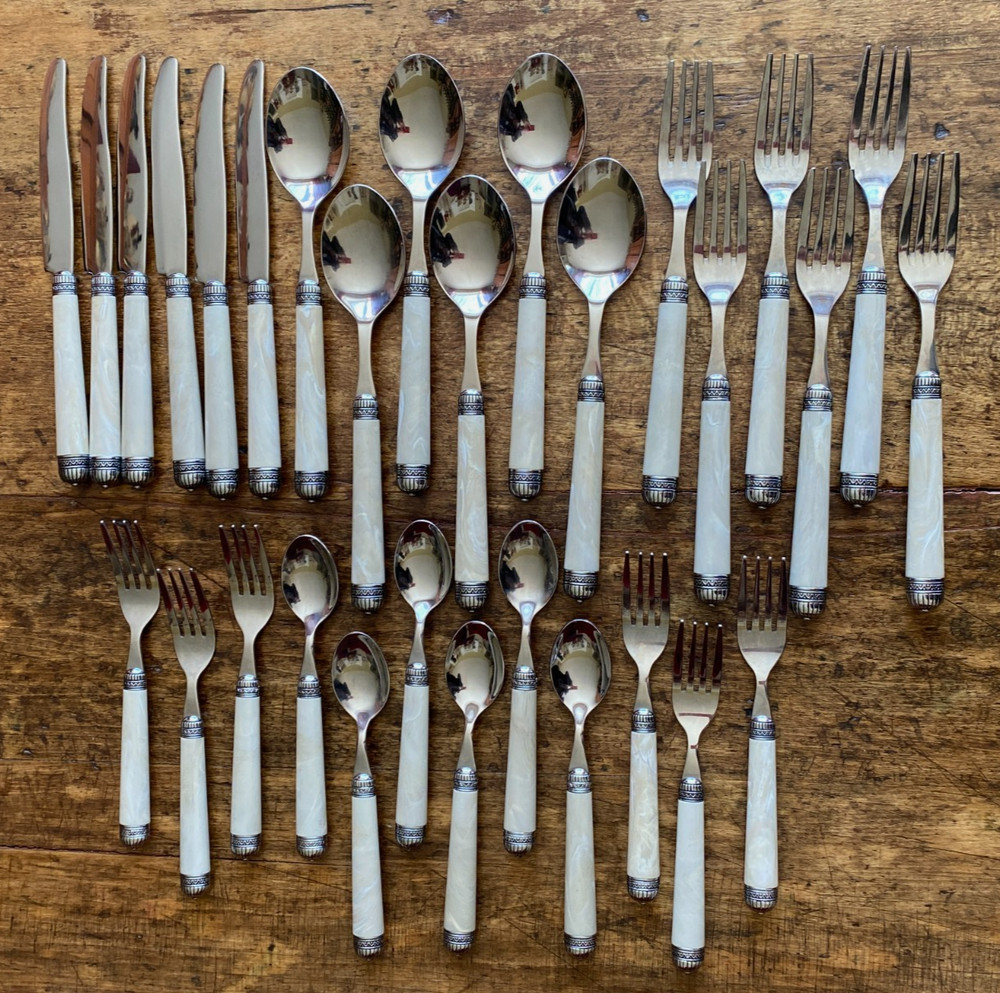 Cambridge Stainless Steel Flatware Cabaret Ivory Marbled Plastic Handle 30 PCS