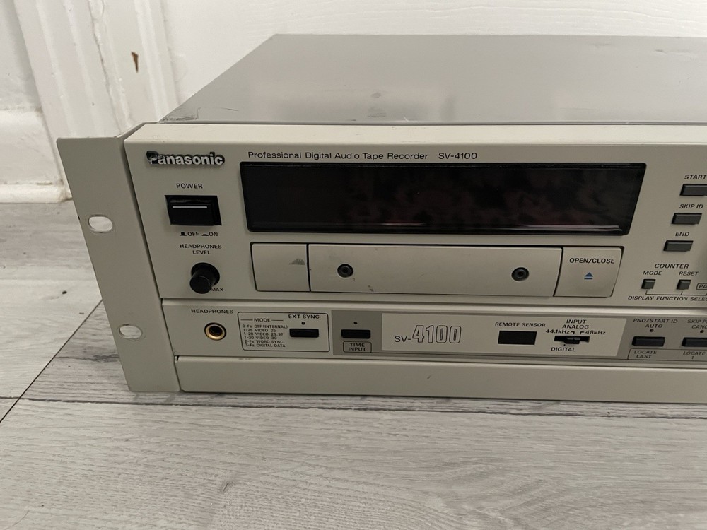 Panasonic SV-4100 Professional Digital Audio Tape DAT Recorder Player-POWERS ON