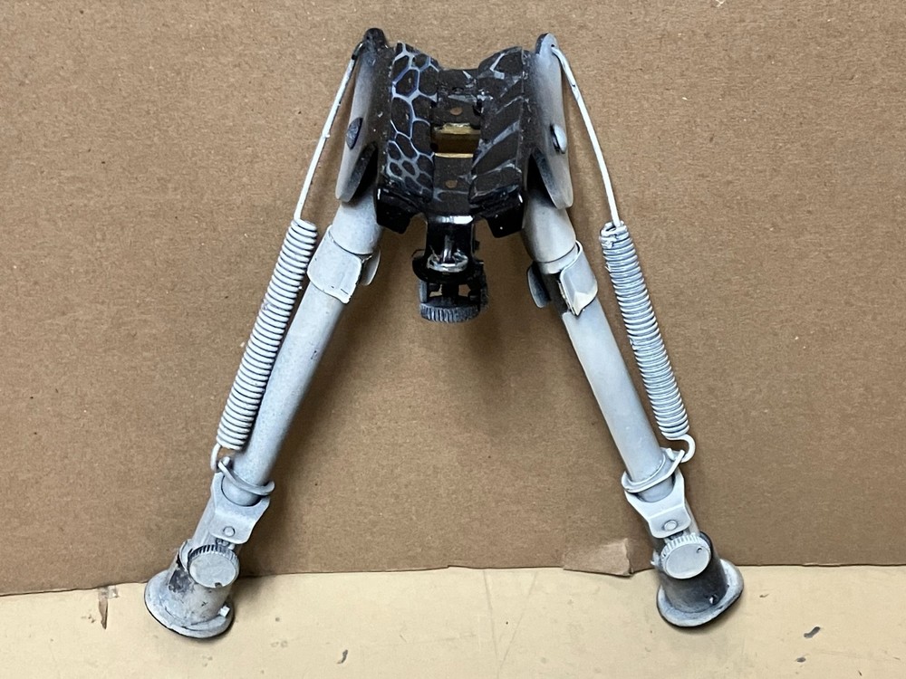 CHAMPION 9-13" BIPOD 40853 WITH RAIL MOUNT