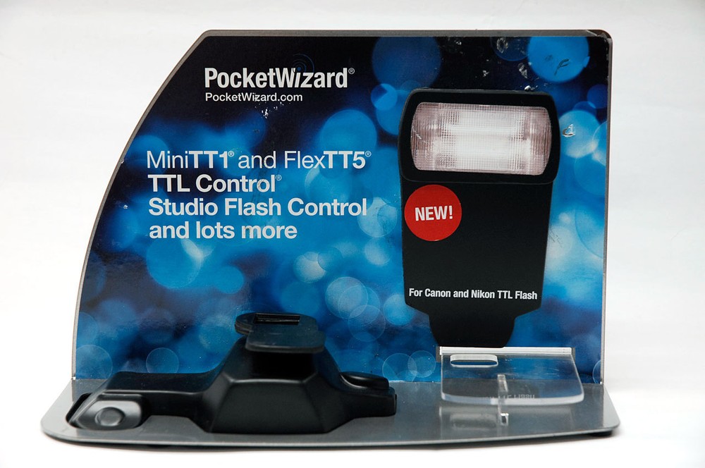 POCKET WIZARD DISPLAY STAND ( for CAMERA SHOWS, STORES, PERSONAL COLLECTION ) !