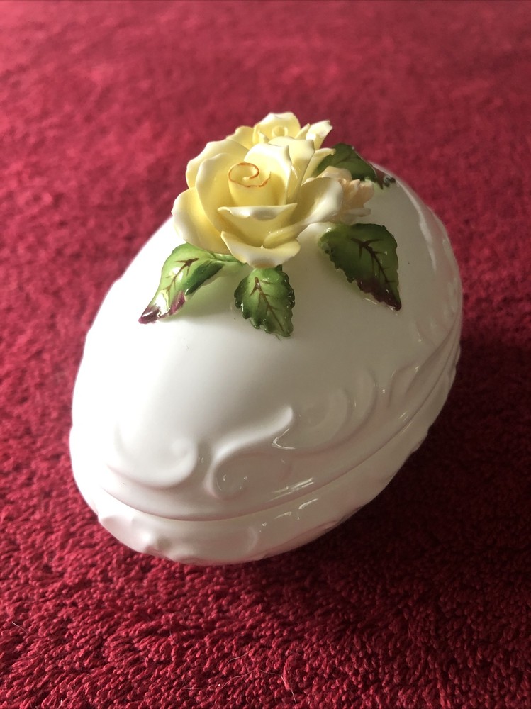 Gorham Egg Shaped Trinket Box By Maruri. Bone China