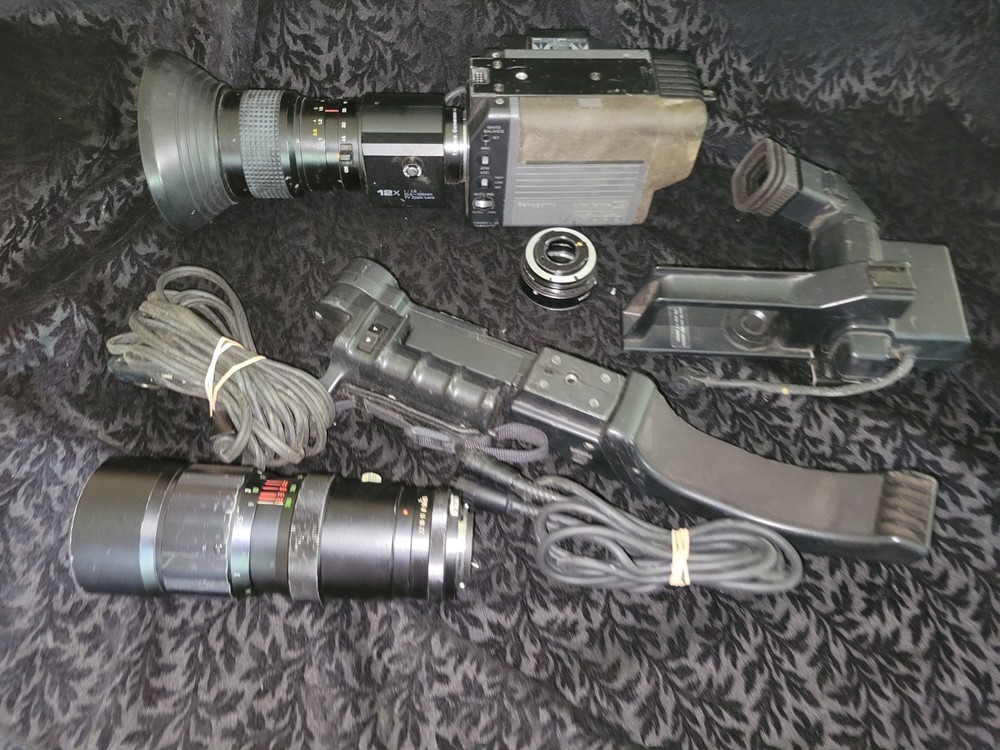 Panasonic WV-D5000 Digital 5000 HD System Camera Kit Lot  UNTESTED
