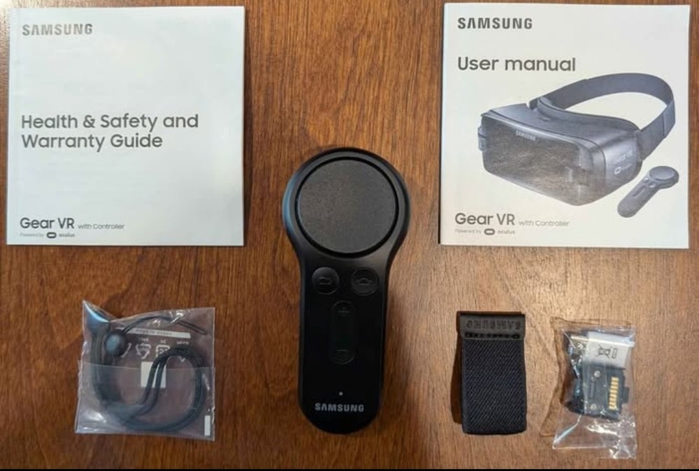 Samsung GEAR VR w Controller