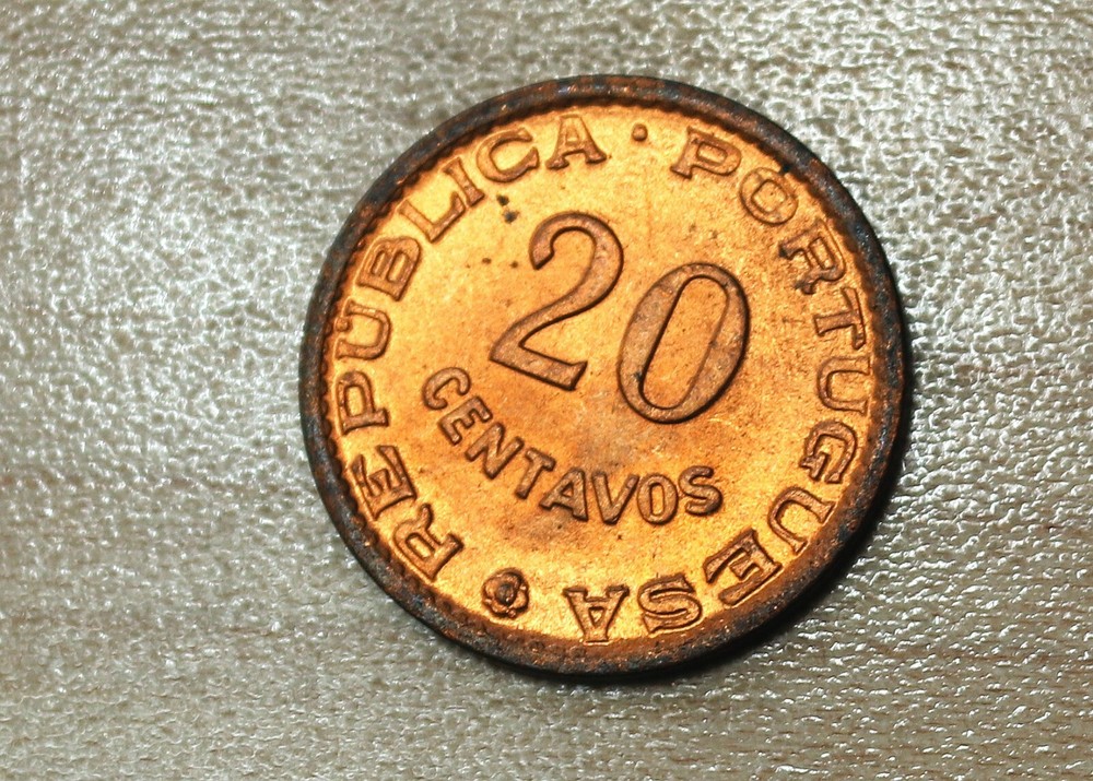 1961 Mozambique 20 Centavos