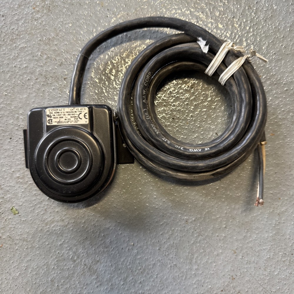 Compact Brand Floor Switch