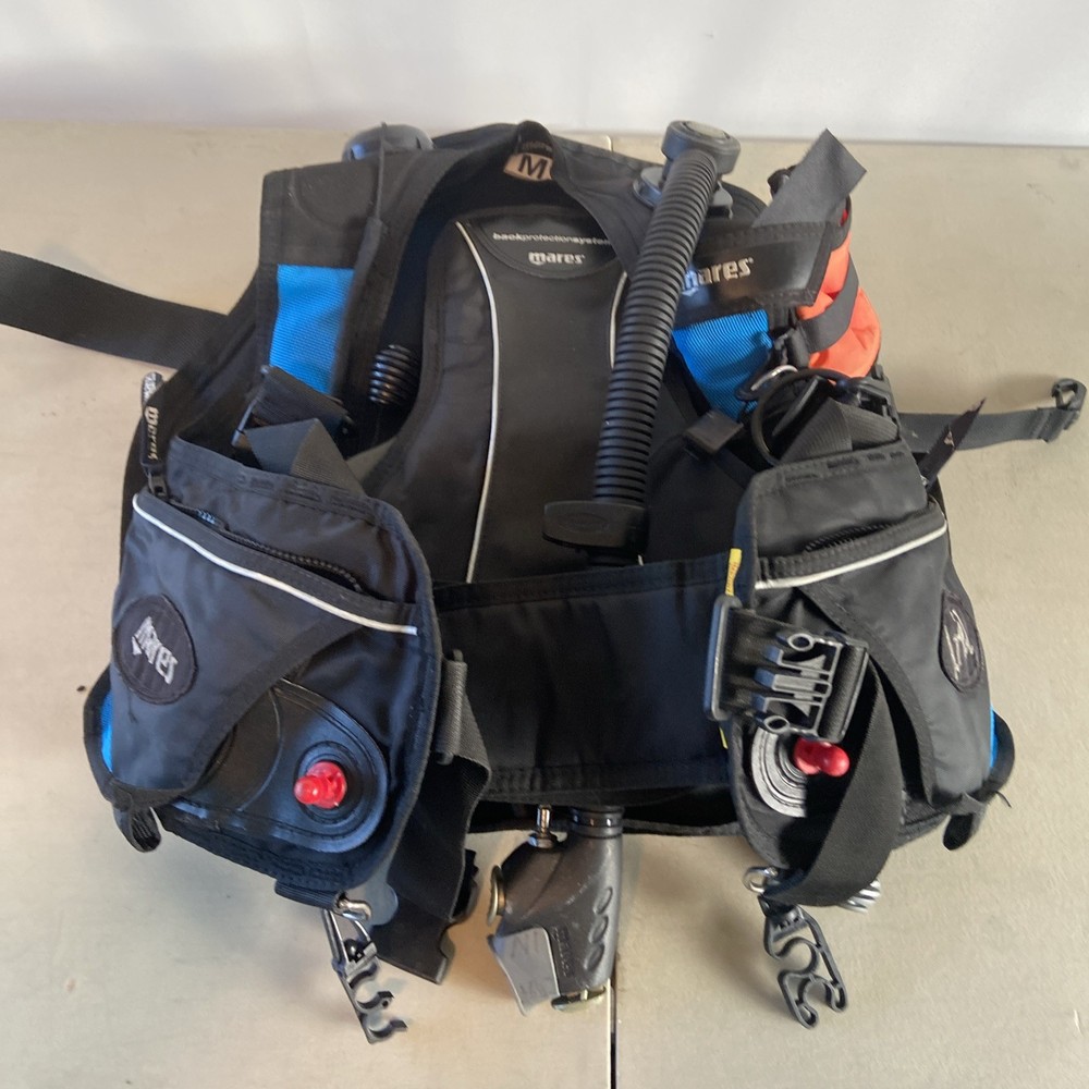 Mares Ariel Diving Vest Size Medium.