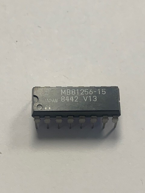 MB81256-15   IC