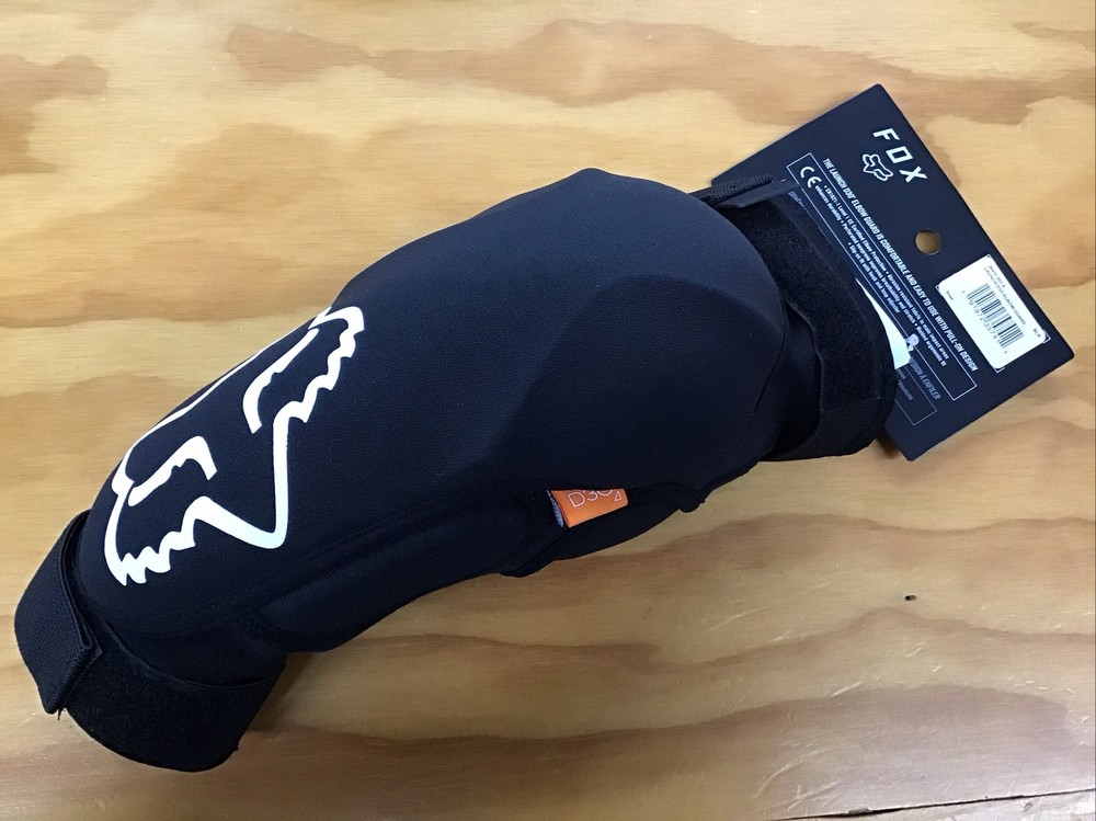Fox Racing Launch D30 Elbow Pads Guards - Black Size Small - New