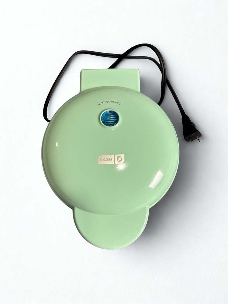 Mini donut maker, double-sided non-stick, space-saving design