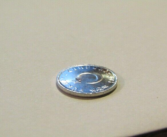 Turkey 1975 1 Kurus unc Coin