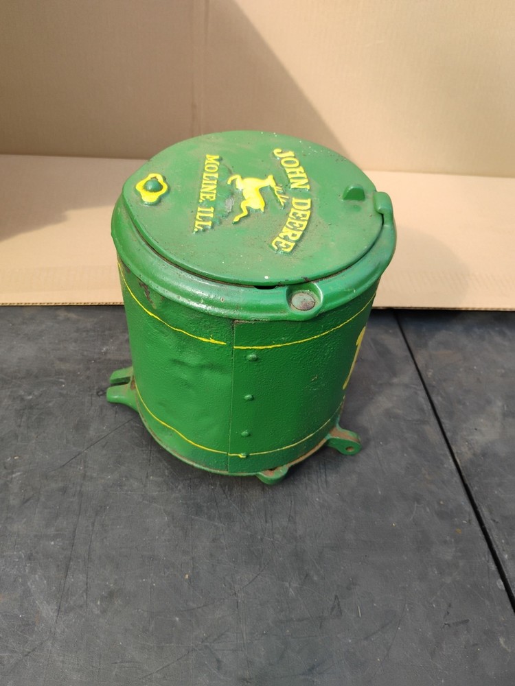 ANTIQUE JOHN DEERE CAST IRON CORN PLANTER BOX