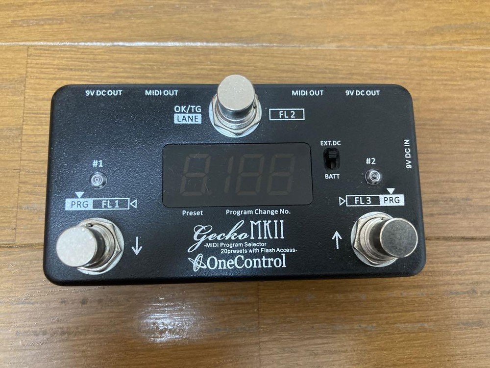 One Control Gecko MKII Programmable MIDI Controller Switcher 20 preset Power 9V