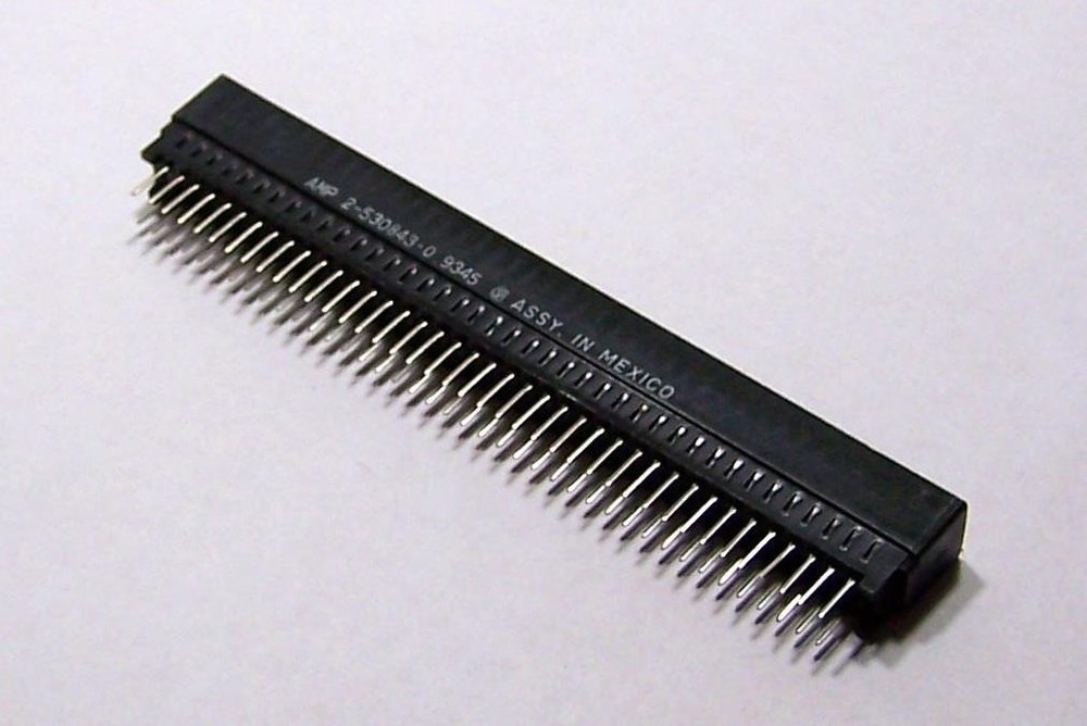 AMP 2-530843-0 Standard Edge II Connector