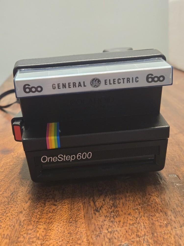 Vintage Polaroid OneStep 600