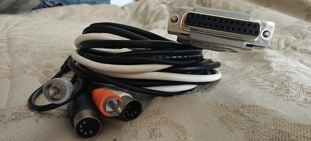 Hosa Commodore 64 midi interface audio cables Vintage