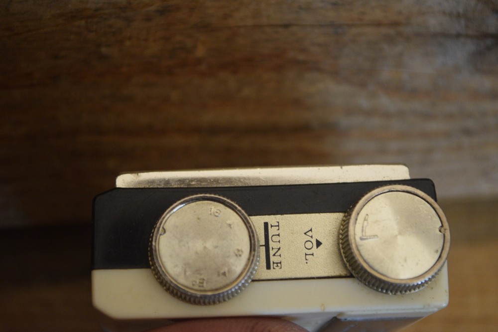 Untested - Standard Micronic Ruby SR-g430Transistor Micro AM Radio Japan